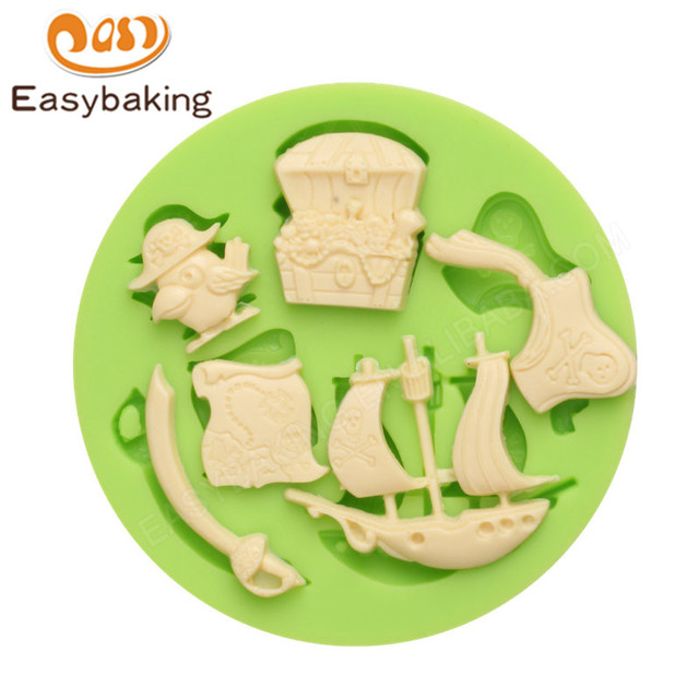 Arts and Crafts Pirate Series One Piece Theme Boat Parrot Sickle Cup Cake  Decoration Silicone Fondant